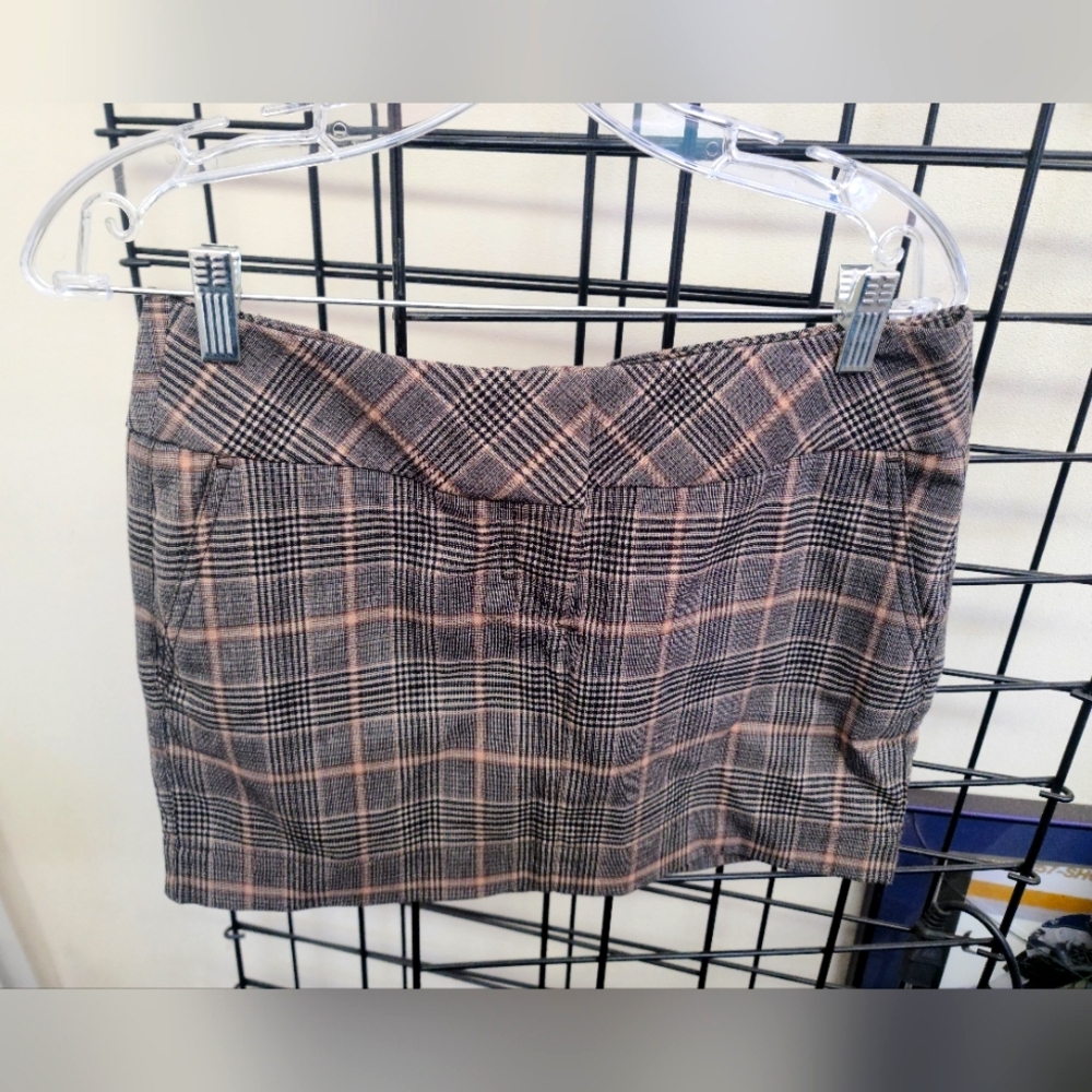 EXPRESS Plaid miniskirt Size6 NWT